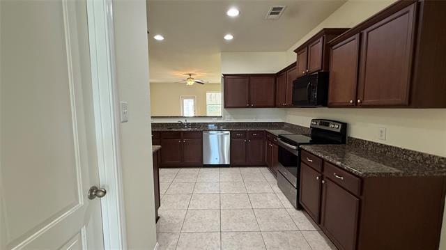 Building Photo - 1829 Persimmon Dr
