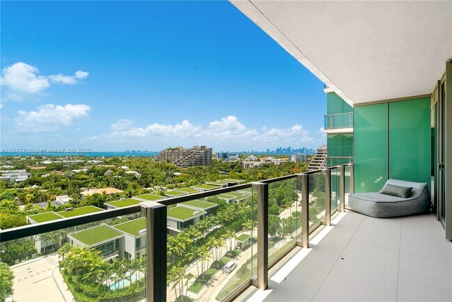 Building Photo - 360 Ocean Dr