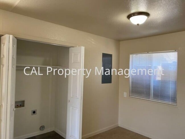 Building Photo - Quaint Home for rent in Greenfield