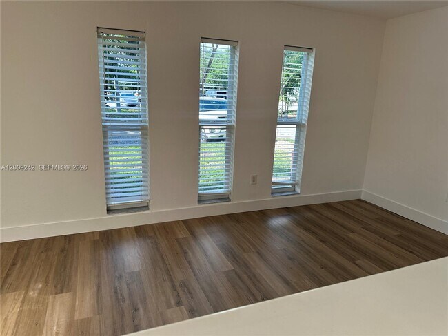 Building Photo - 6310 SW 79th St