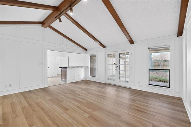 Building Photo - 1910 Glen Hill Dr