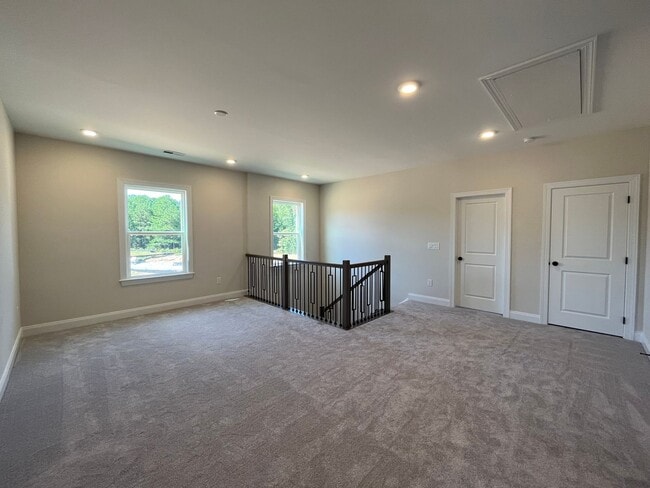 Building Photo - Stunning 5BD, 4.5BA Knightdale Home with Spacious Open Interior, Bonus Loft, and Modern Upgrades ...