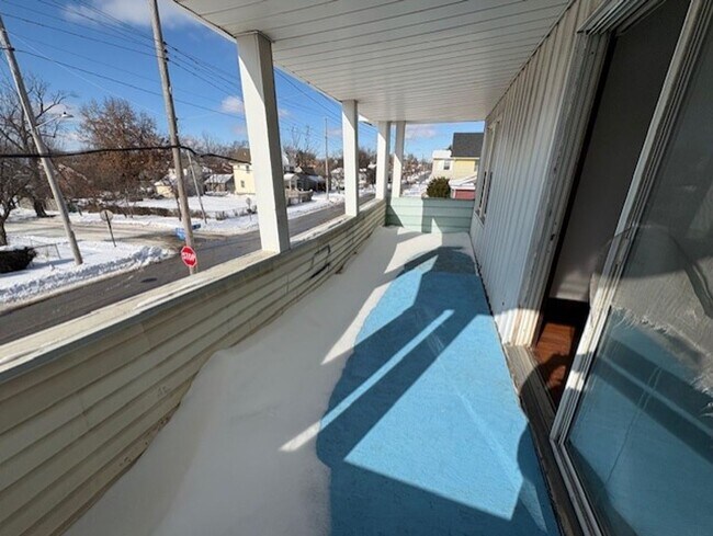 Building Photo - 3973-3975 E 123rd St Cleveland Oh 44105 MFH2 .T2