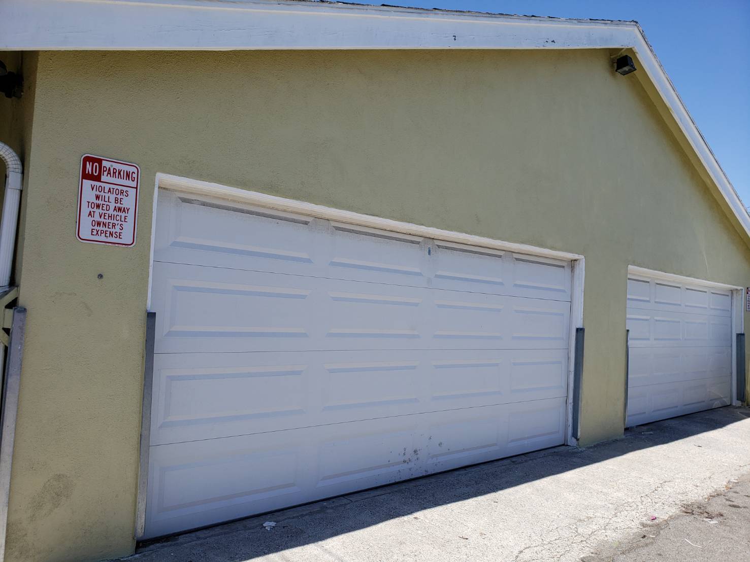 Building Photo - 3694 Redondo Beach Blvd