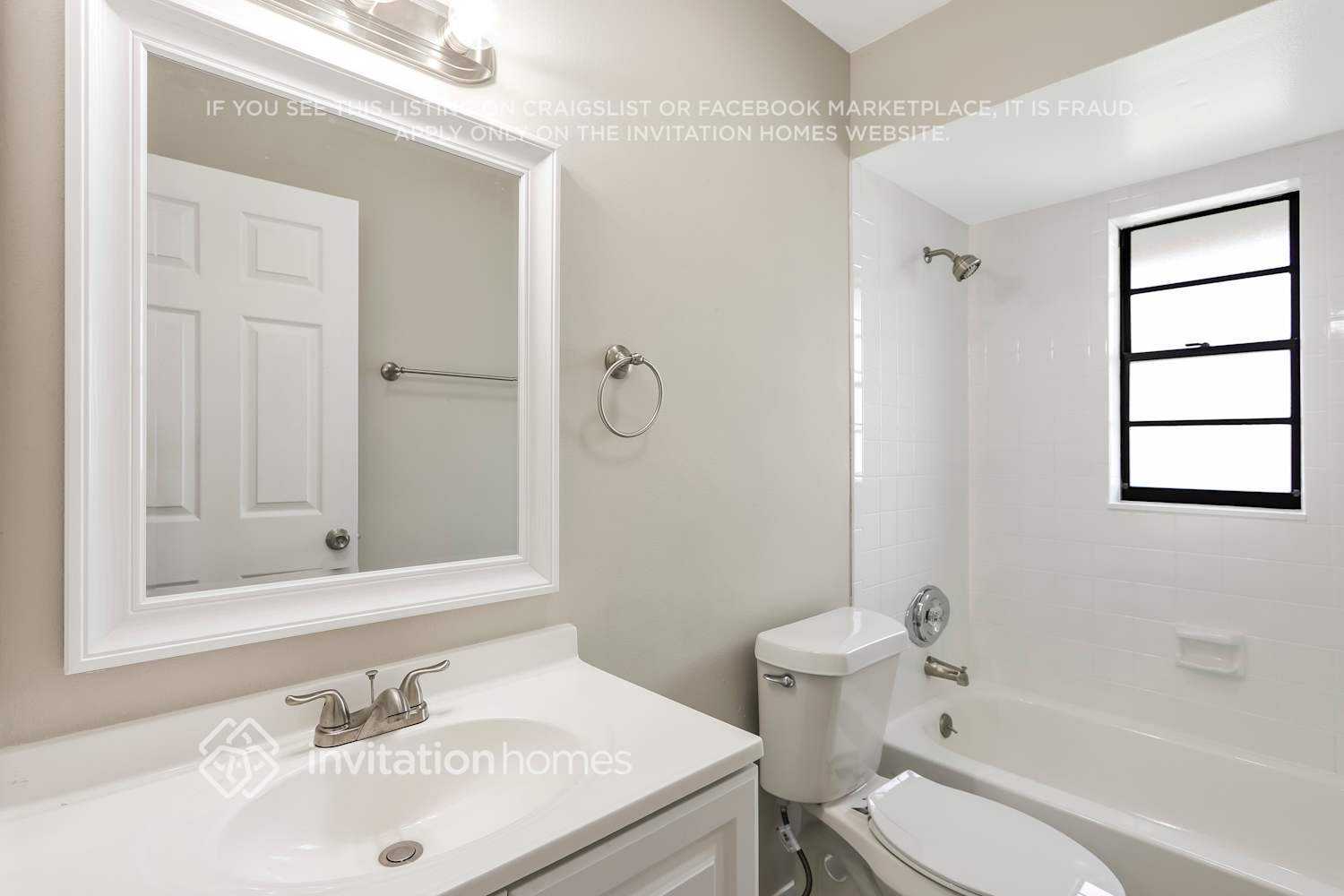 Building Photo - 933 Hillrise Dr