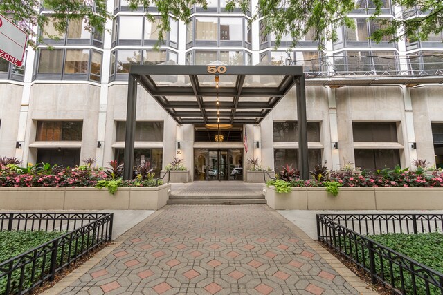 Building Photo - 50 E Bellevue Pl