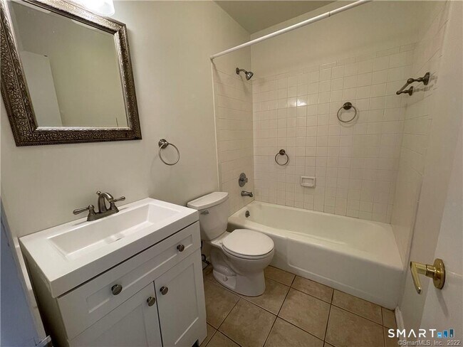 Building Photo - 73 Courtland Ave