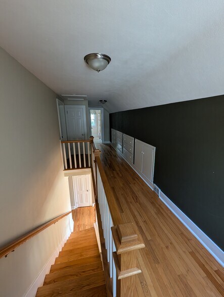 Building Photo - 111 Spring Hill Lane