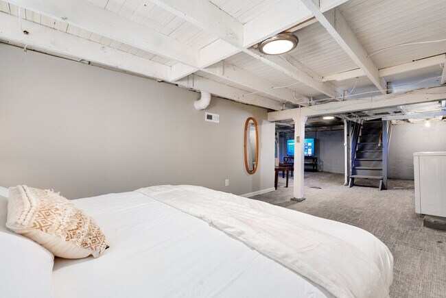 Building Photo - 257 Gordon Ave