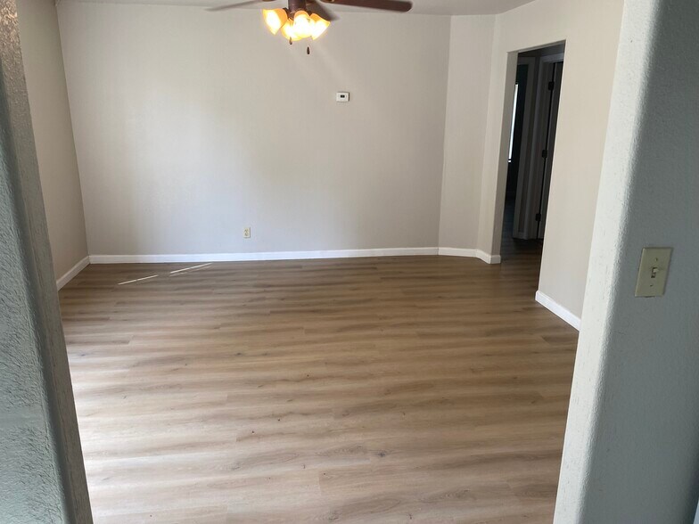 Building Photo - 7739 E 129th St S