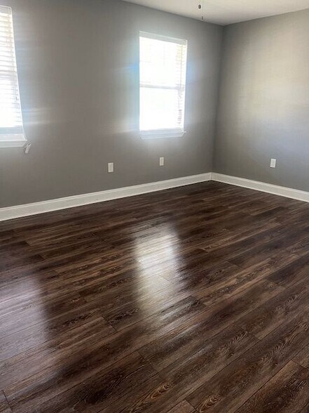 Building Photo - 6636 Foch Rd