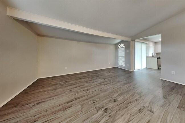 Building Photo - 18311 Navajo Trail Dr