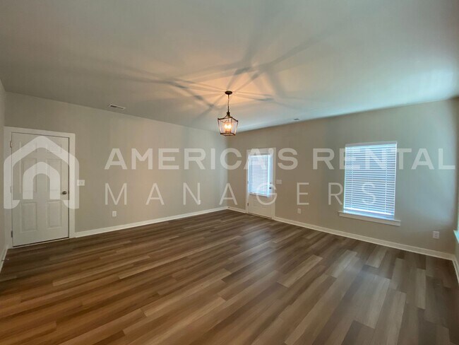 Building Photo - Home for Rent in Clanton, AL!!! COMING SOON!