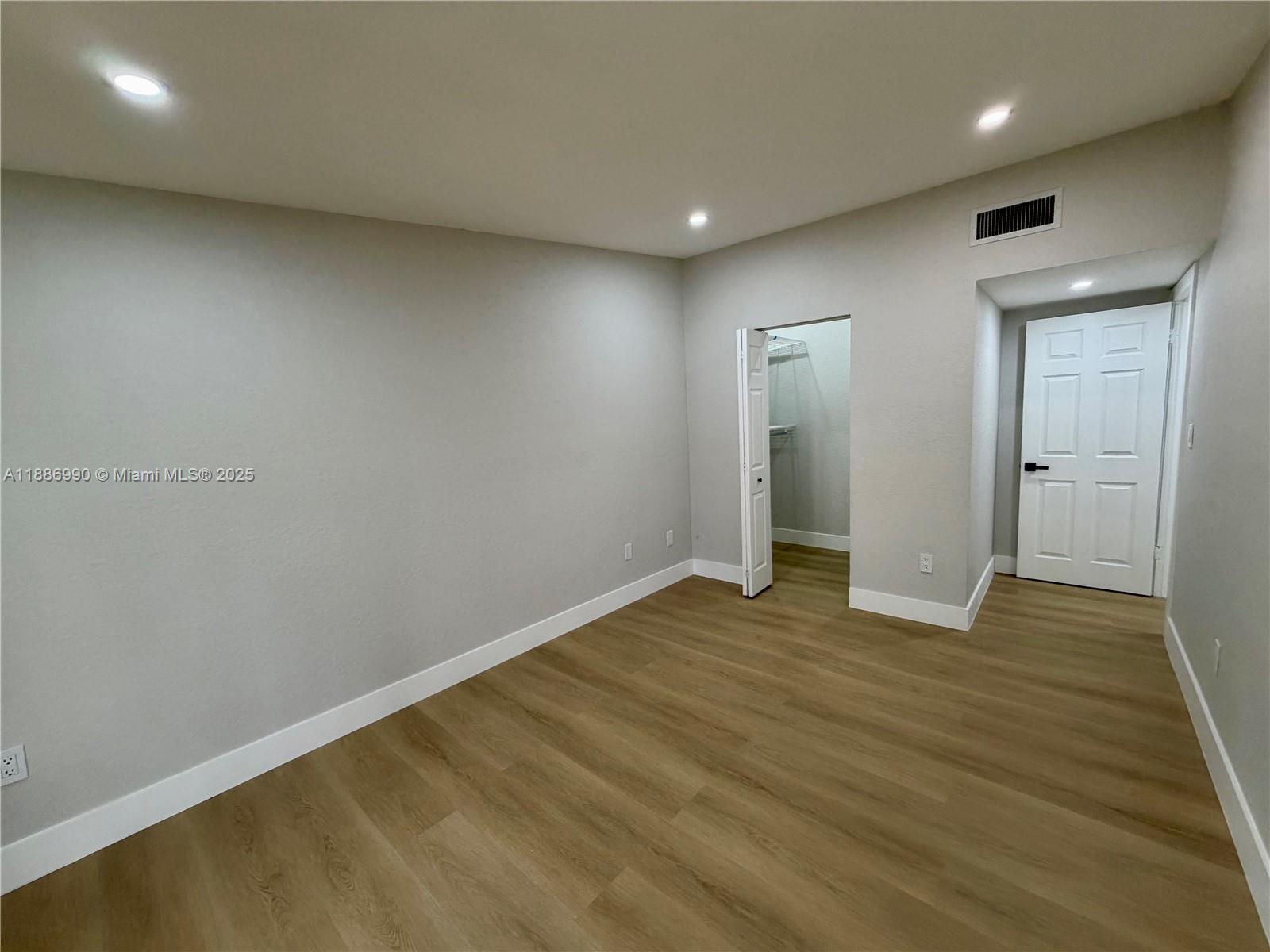 Building Photo - 7887 SW 105th Pl