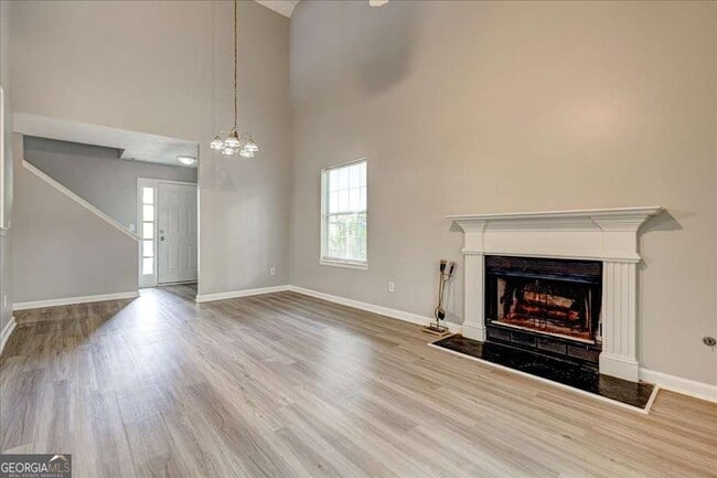 Building Photo - 3790 Benjamin Ct SW