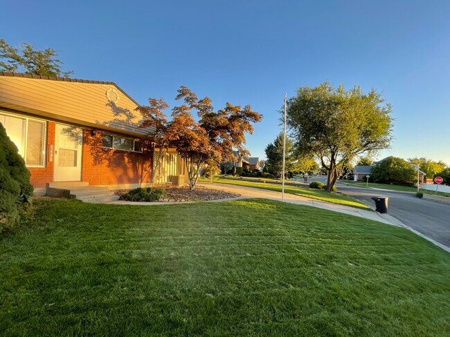 Primary Photo - 2193 Penman Ln