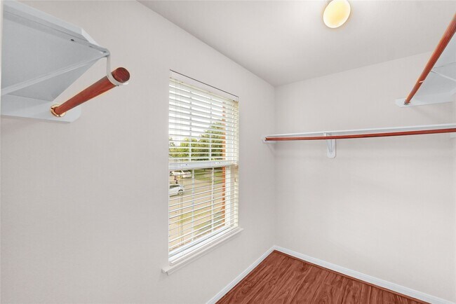 Building Photo - 10226 Canyon Rose Ln