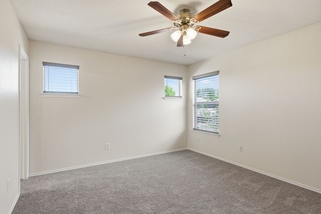 Building Photo - 14101 Harris Ridge Blvd