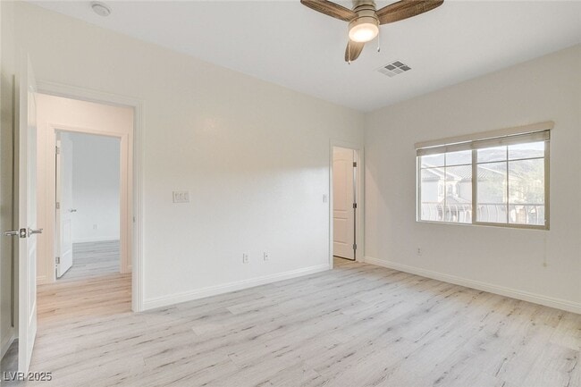 Building Photo - 1068 Riddle Glen St