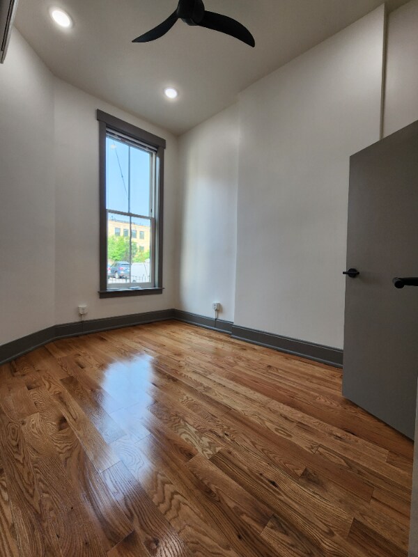 Building Photo - 1725 Elm St