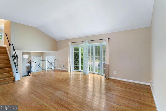 Building Photo - 6503 Friars Ct