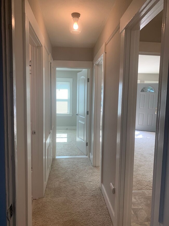 Building Photo - 54-2203