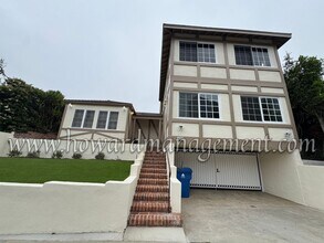 Building Photo - Contemporary Style 5bed/5bath Home with Ad...