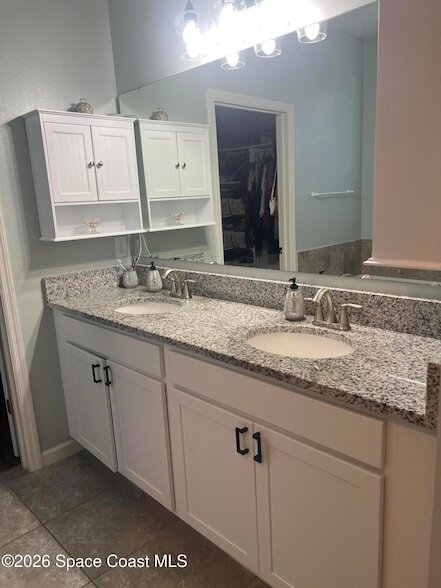 Building Photo - 4061 Dragonfly Dr