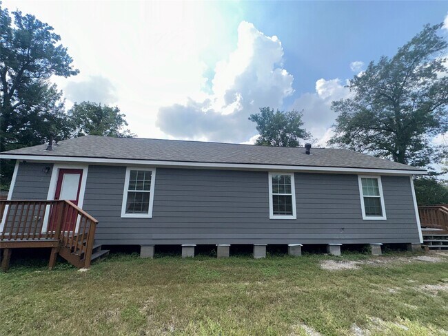 Building Photo - 5910 E Houston Rd