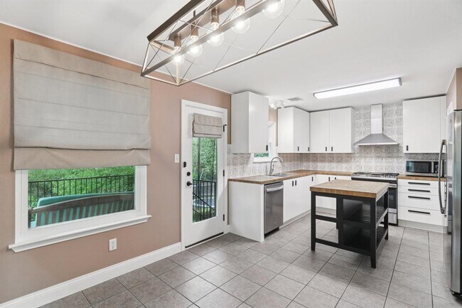 Building Photo - 11400 Fletcher Hall Ln
