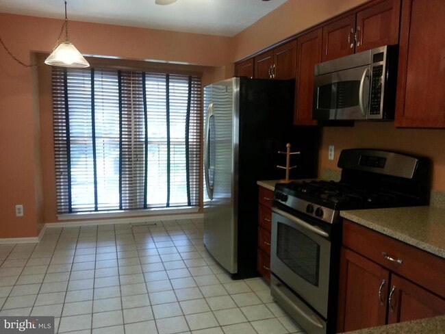 Building Photo - 12002 Lisa Marie Ct