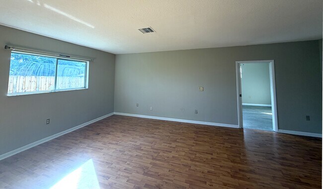 Building Photo - 232 Babson Dr