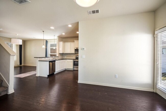 Building Photo - 18316 Mammoth Cave Blvd