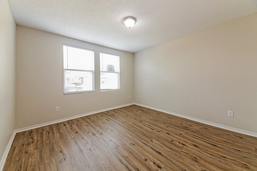 Building Photo - 16528 Woodside Dr