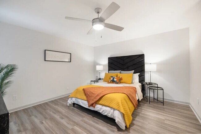 Primary Photo - 2800 Ashford Trail Dr