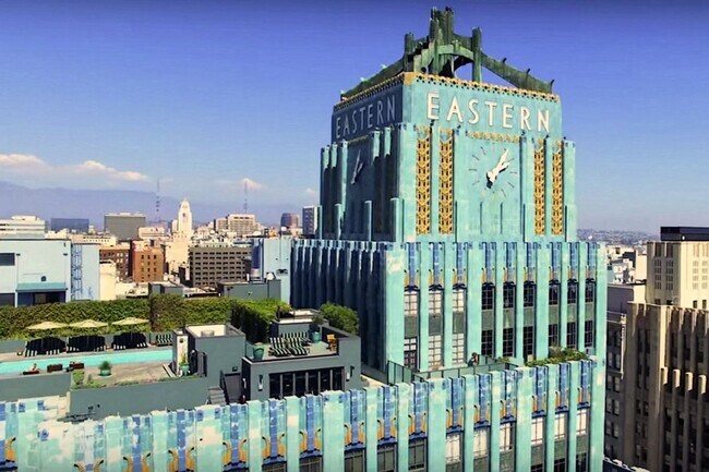 Building Photo - 849 S Broadway