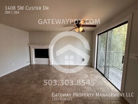 Building Photo - 1408 SW Custer Dr