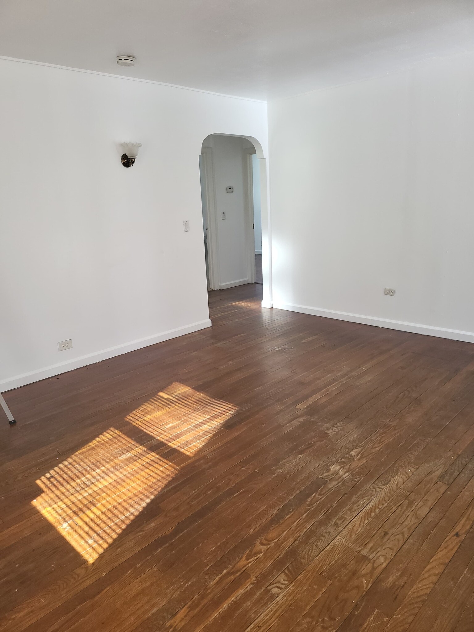 Building Photo - 36 Floyd St