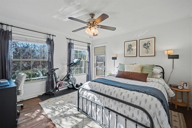 Building Photo - 2100 Daisy Ln