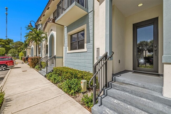 Building Photo - 3654 SW 61st Ter