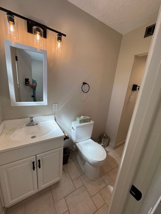 Building Photo - Beautiful home for rent in Salt Lake City!