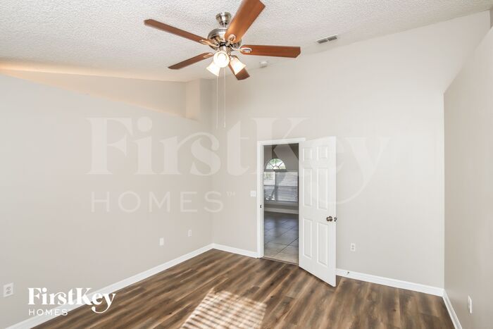Building Photo - 2849 Maderia Cir