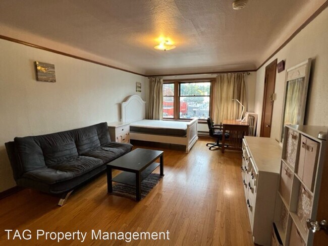 Building Photo - Studio, 1 bath House - 4235 Brooklyn Ave N...