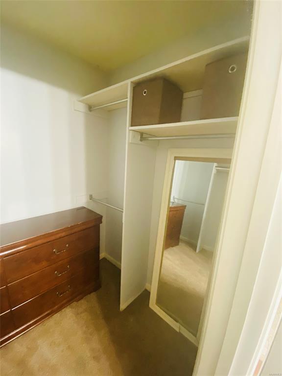 Building Photo - 3050 Sutton Dr