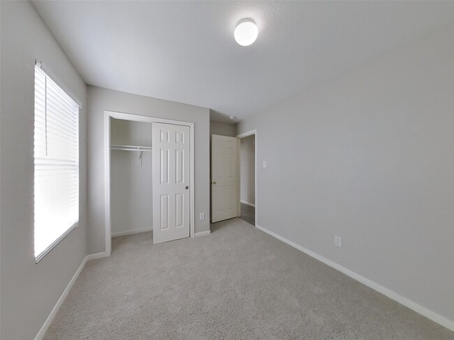 Building Photo - 11010 Vanilla Ridge Ct