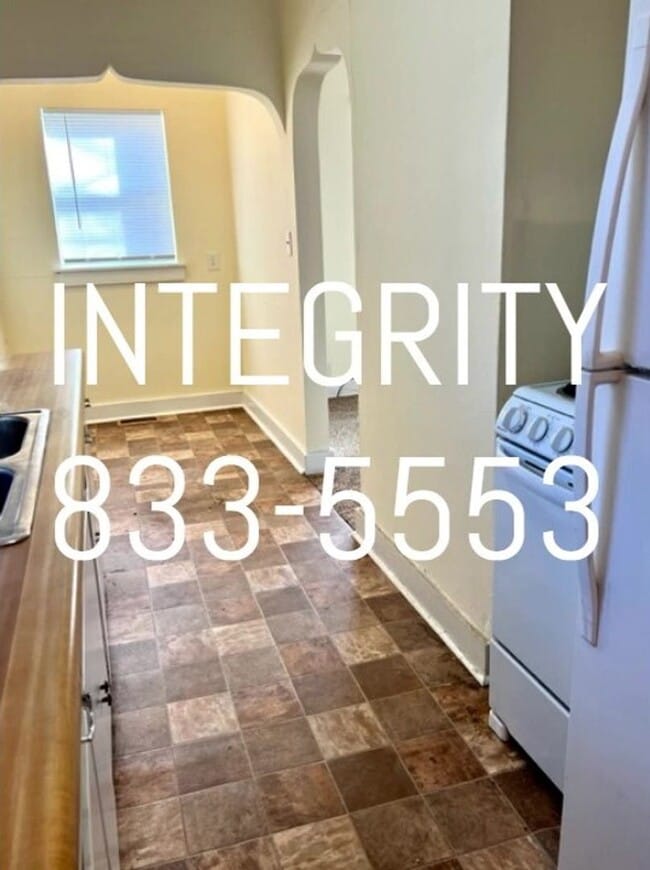 Building Photo - 1849-1851 N. Johnston