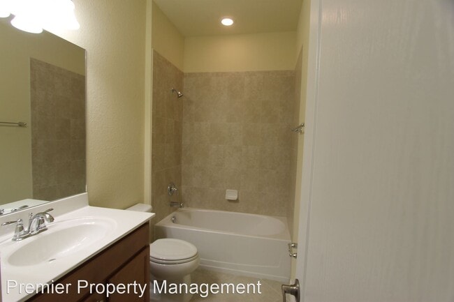 Building Photo - 4 br, 3 bath House - 14791 Cranberry Ct.