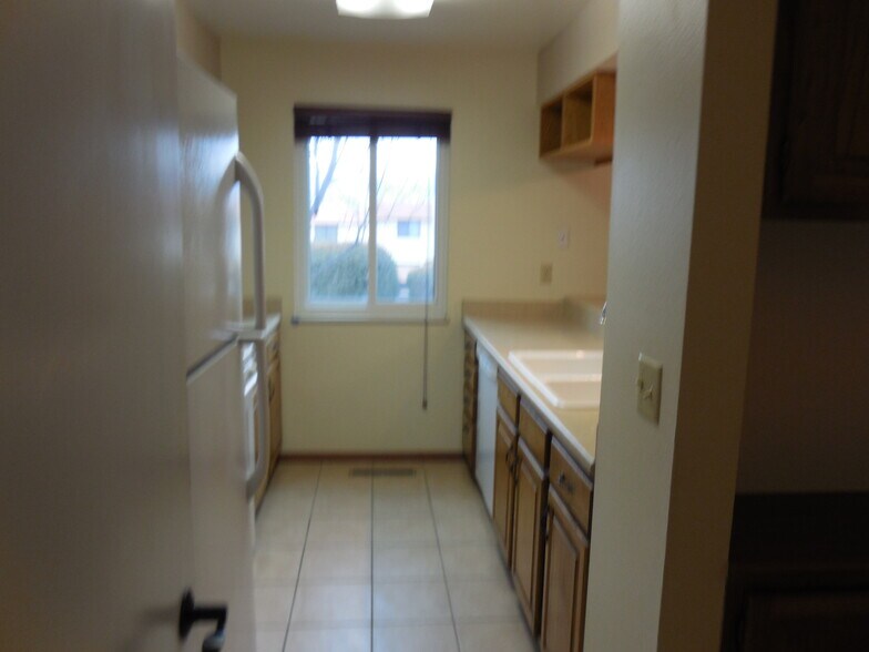 Building Photo - 918 Fontmore Rd