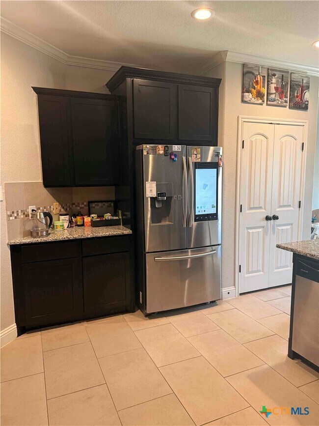 Building Photo - 6213 Morganite Ln