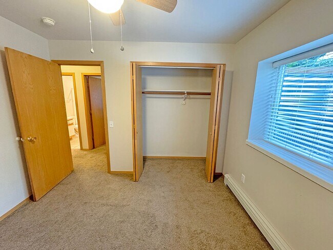 Building Photo - 59 N 25th Ave